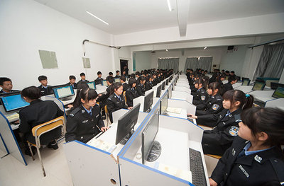 广西警察中专学校：培育精英的摇篮